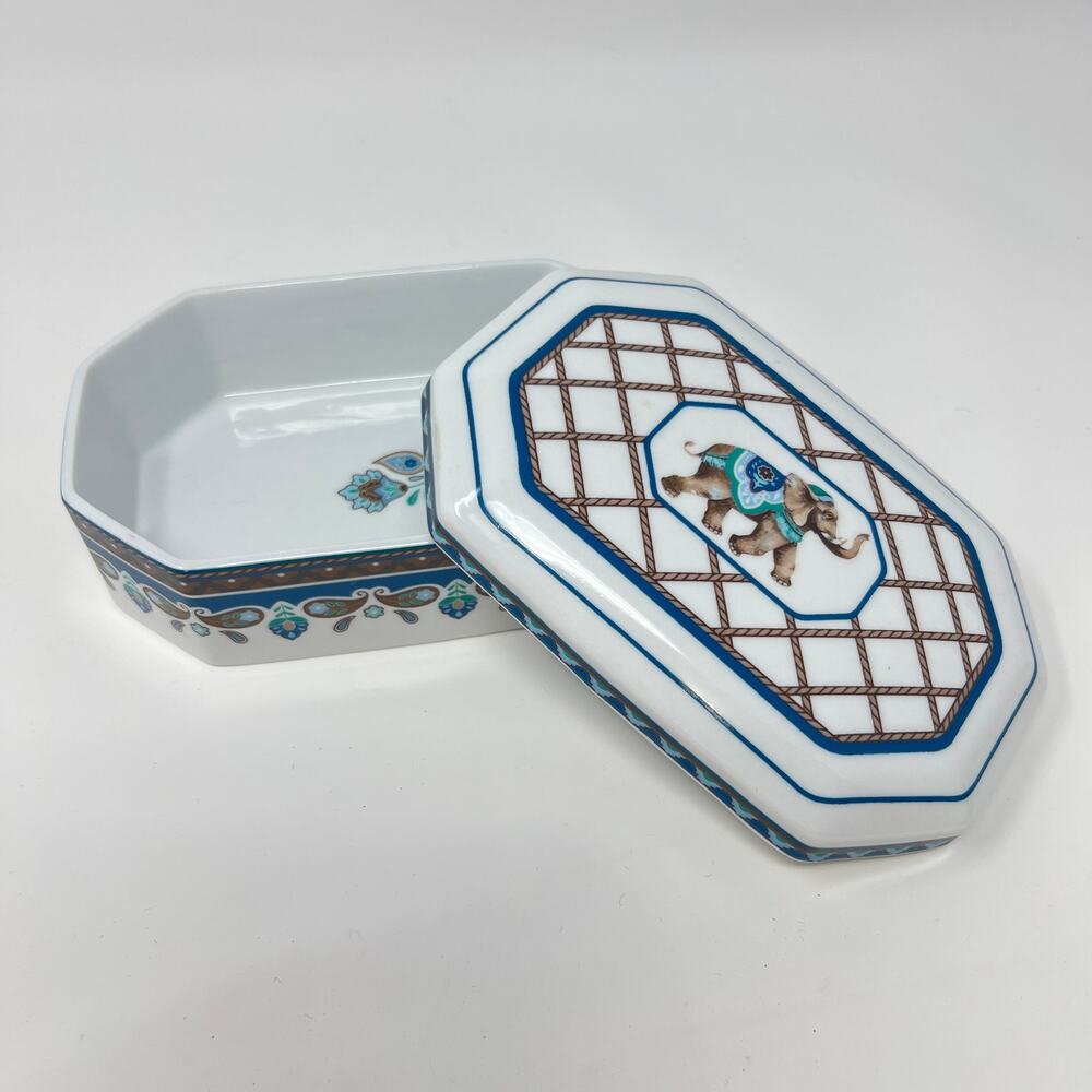 Vera Bradley Andrea Sadek Blue Elephant Lidded Porcelain Trinket Box Chinoiserie